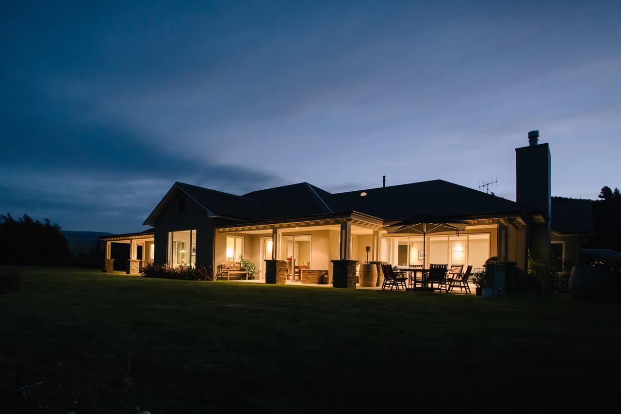 Riverview Terrace Wanaka Exterior photo